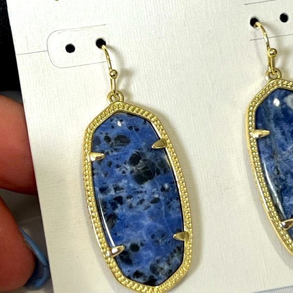 NWT Rare & Retired Kendra Scott Elle Earrings Sodalite & Yellow Gold SOLD OUT! - Picture 2 of 3